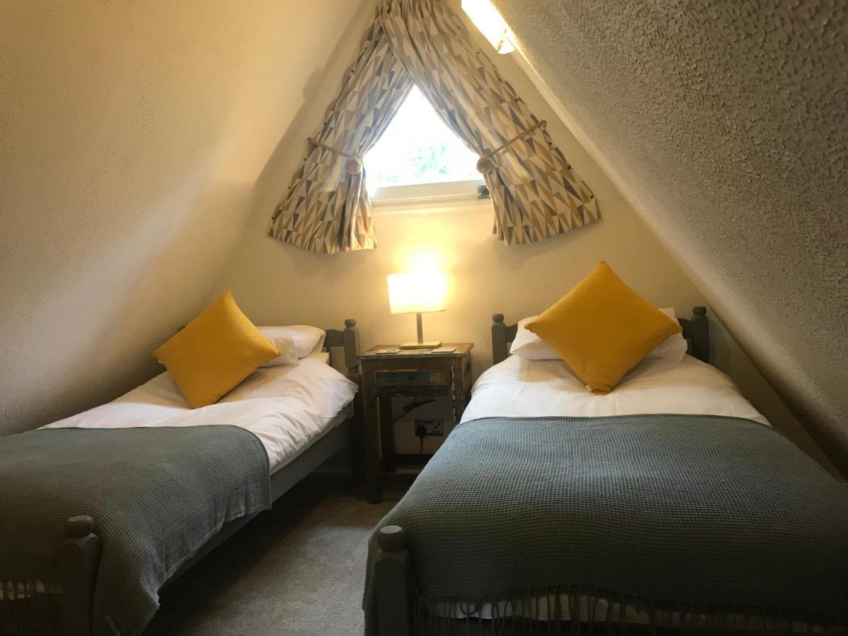 Foxes Sea Side Retreat Deluxe Chalet Is A Lovely Holiday Home Tucked Away On The Kent Coast Kingsdown  Dış mekan fotoğraf